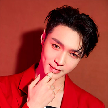 Biografie LAY