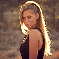 Biografie Nora En Pure