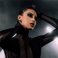 Biografie Sara Landry