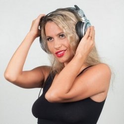 Cover Юлия Паго (Pago) & DJ Feel - Осколки Лета