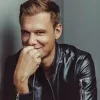 Armin van Buuren - We Are Here To Make Some Noise (Radio Edit)
